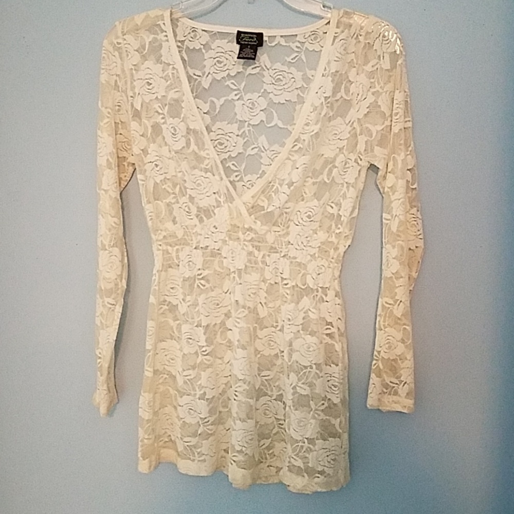 Long sleeve lace blouse